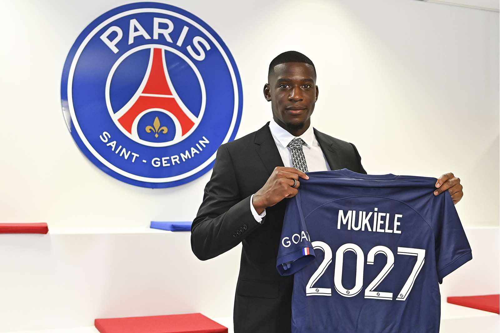 Nordi Mukiele firmó con el Paris Saint-Germain